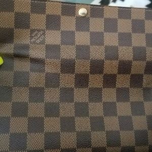 Louis Vuitton Sarah wallet